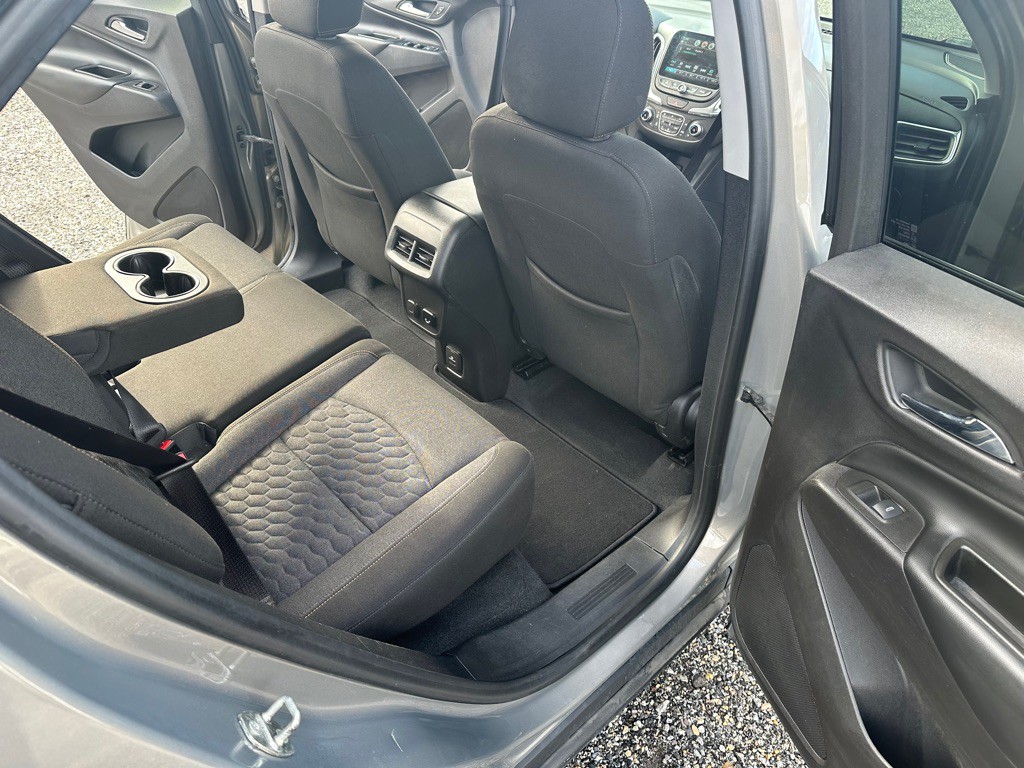 2018 Chevrolet Equinox Image 12