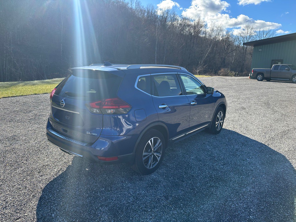 2017 Nissan Rogue Image 5