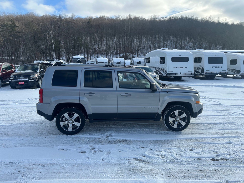 2016 Jeep Patriot Image 6