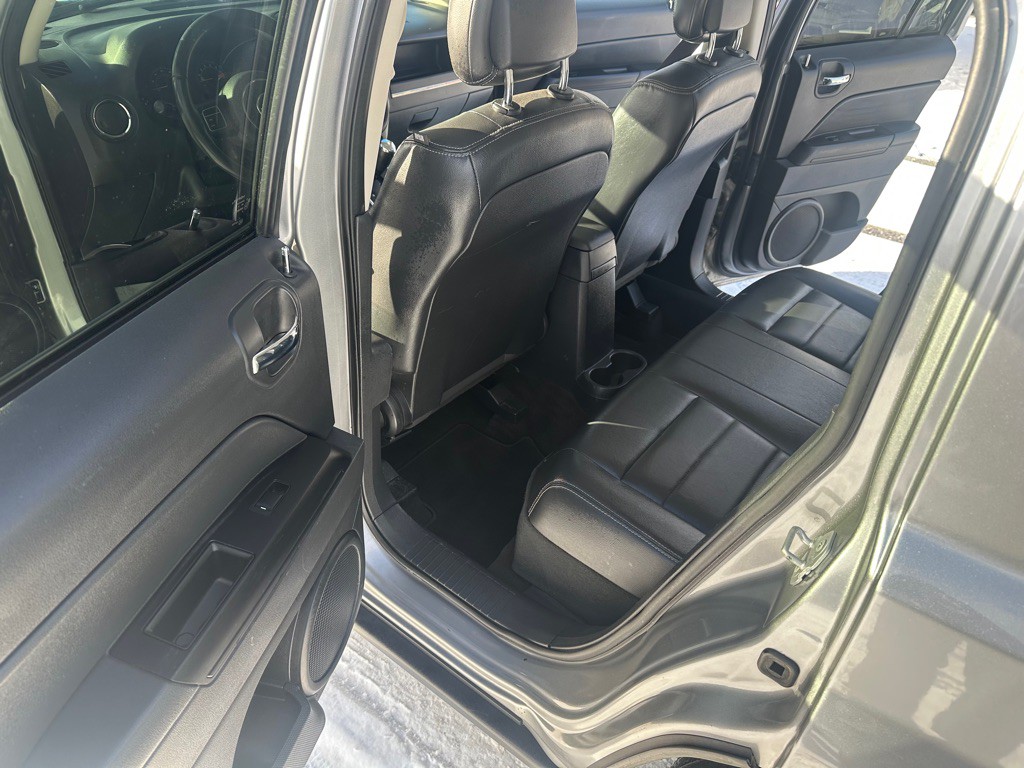 2016 Jeep Patriot Image 10