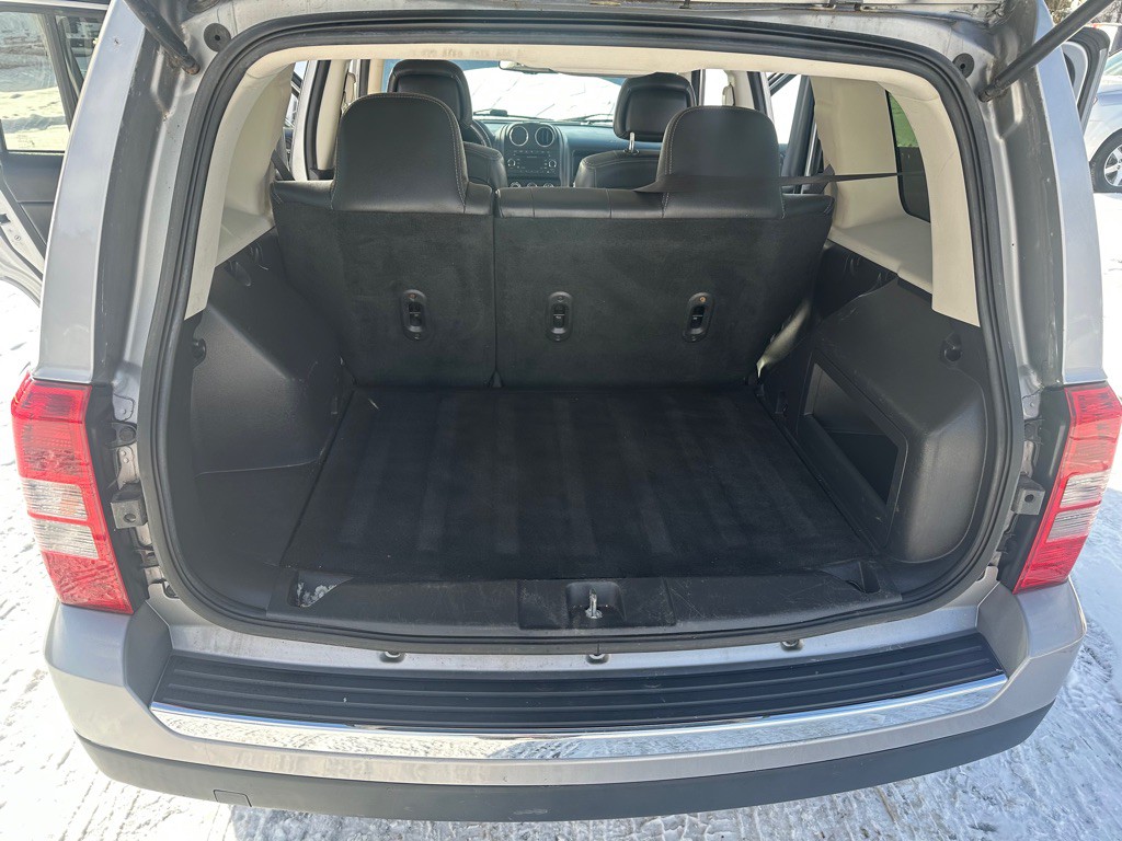 2016 Jeep Patriot Image 11