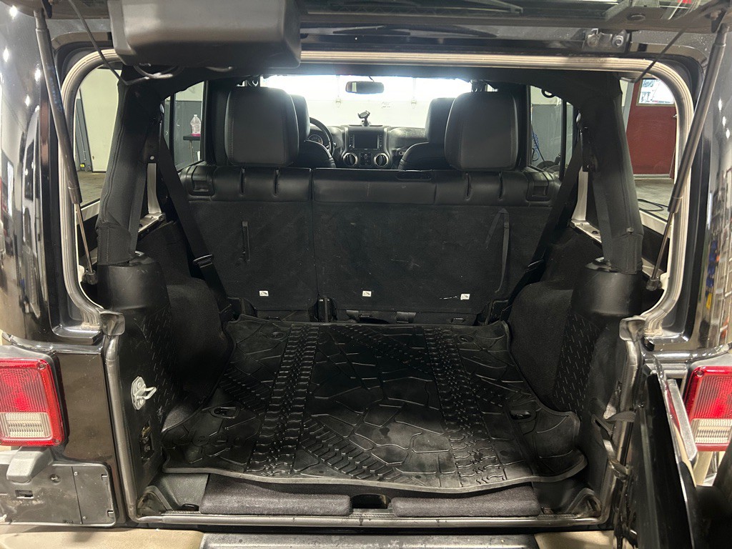 2016 Jeep Wrangler Unlimited Image 9