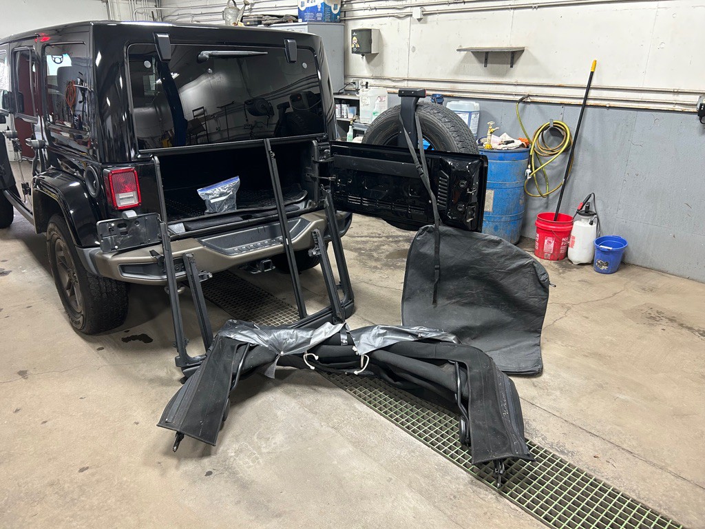 2016 Jeep Wrangler Unlimited Image 15