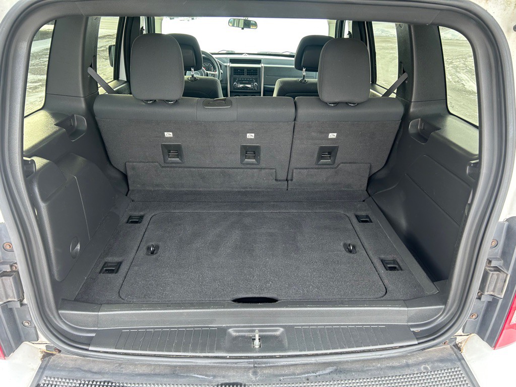 2012 Jeep Liberty Image 9