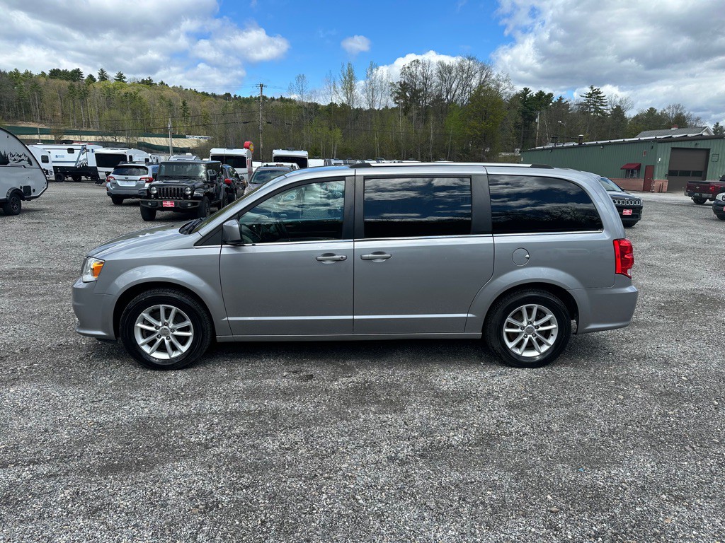 2018 Dodge Grand Caravan Image 2