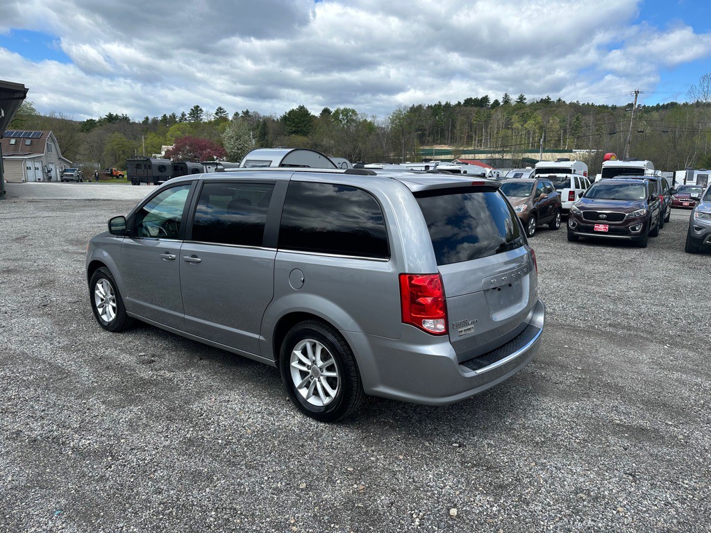 2018 Dodge Grand Caravan Image 3