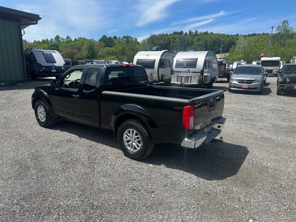 2014 Nissan Frontier Image 3