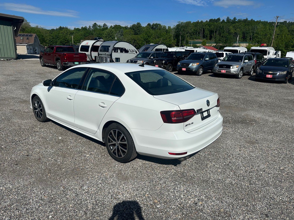 2017 Volkswagen Jetta Image 3