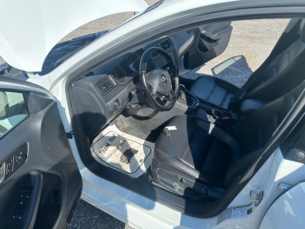 2017 Volkswagen Jetta Image 9
