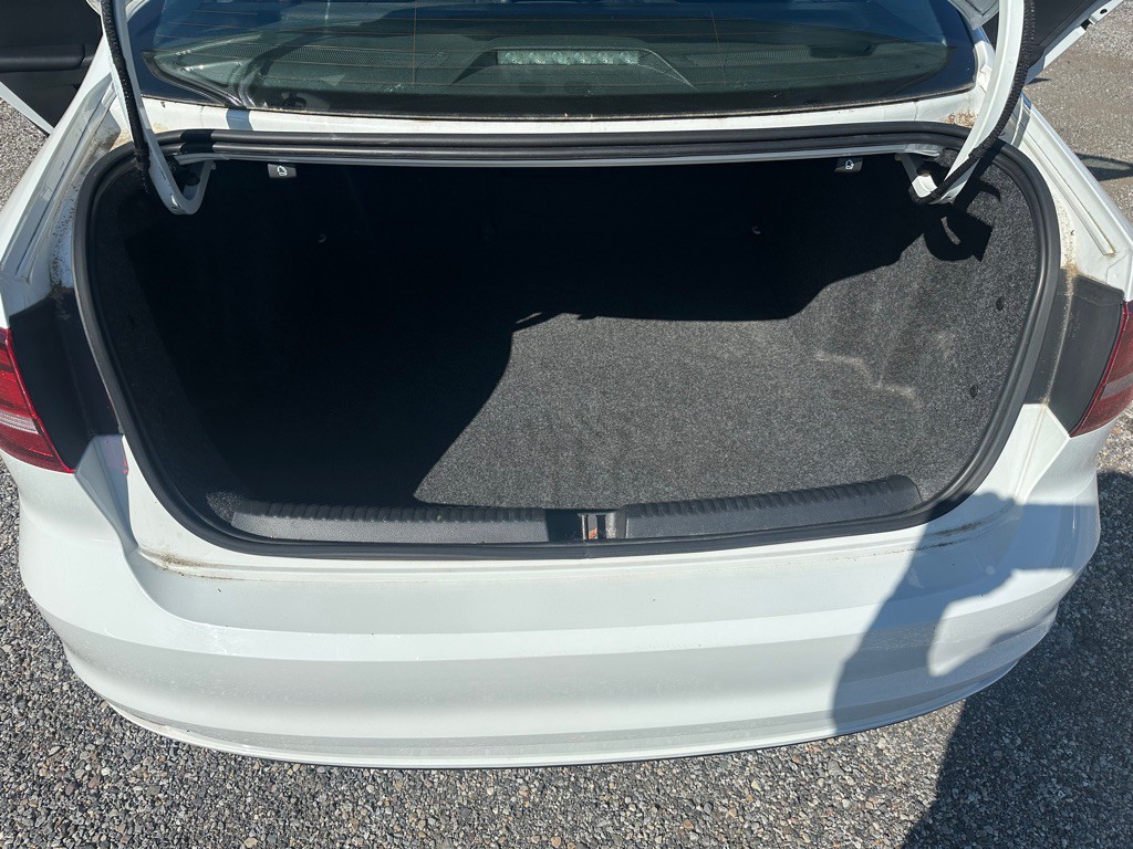 2017 Volkswagen Jetta Image 11