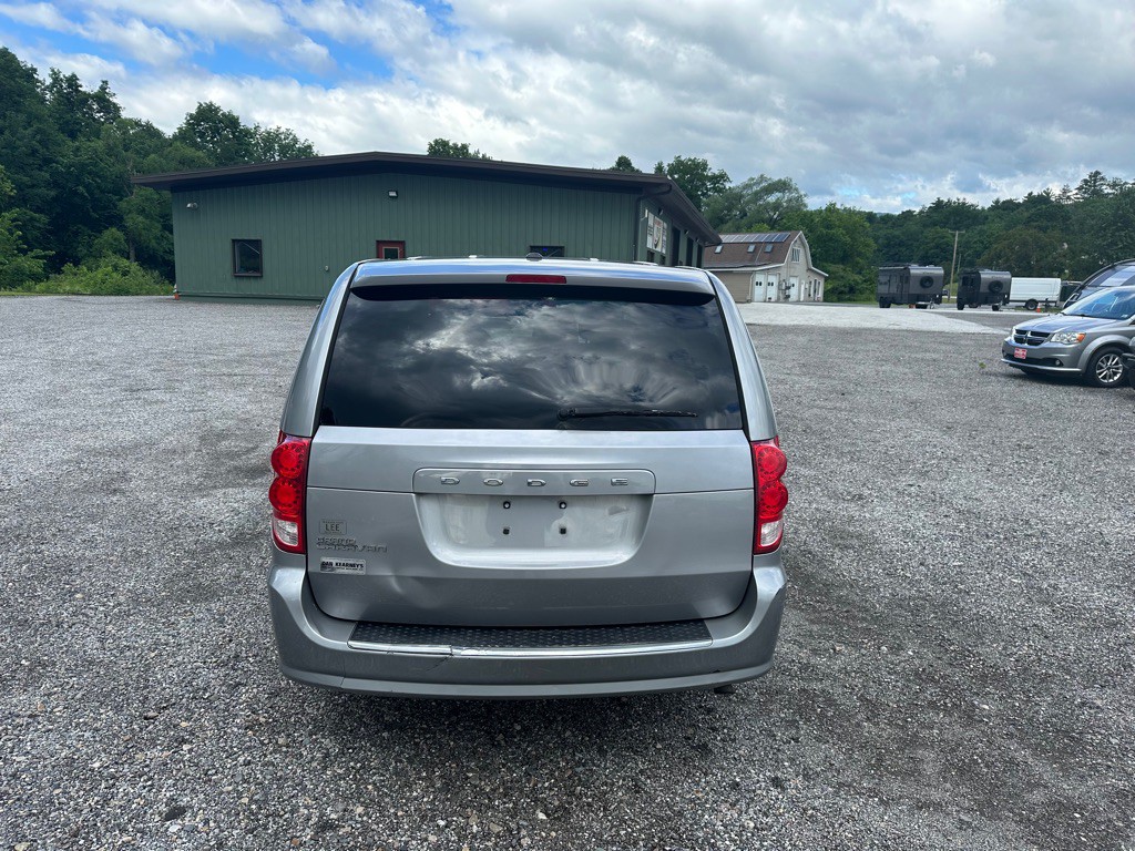 2017 Dodge Grand Caravan Image 4