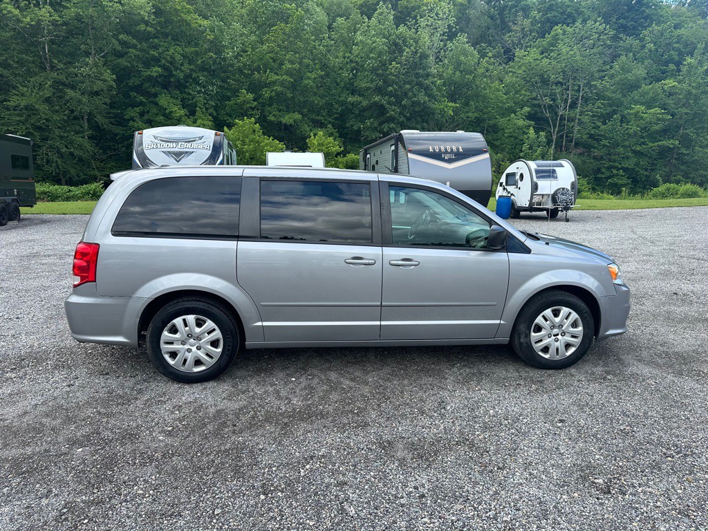 2017 Dodge Grand Caravan Image 6
