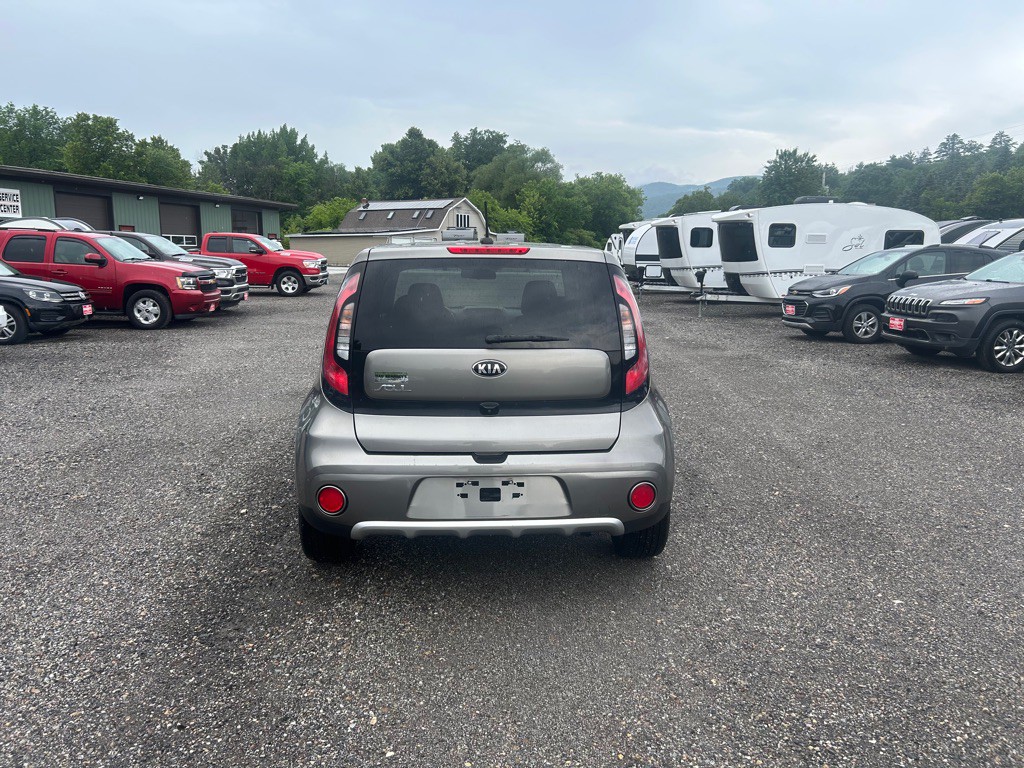 2018 Kia Soul Image 3