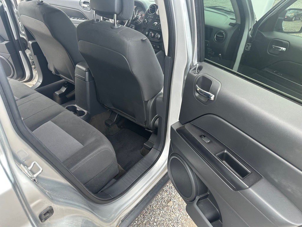 2014 Jeep Patriot Image 12