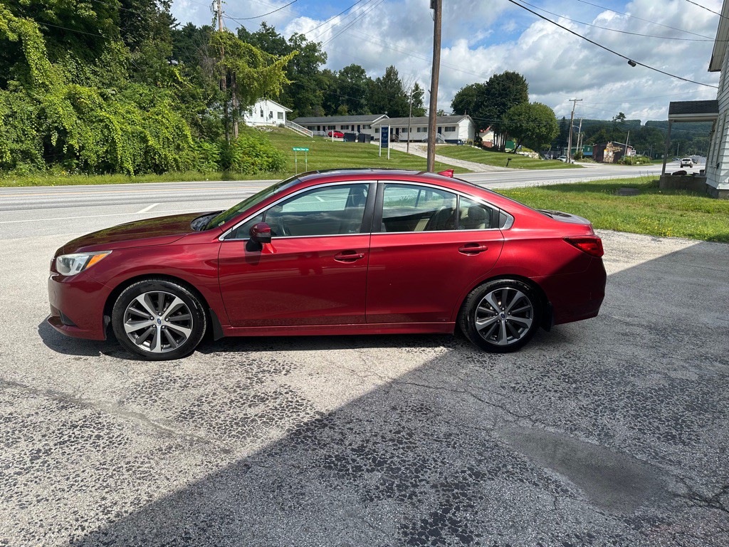 2016 Subaru Legacy Image 4