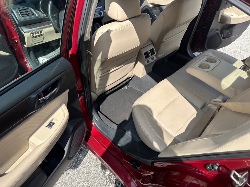 2016 Subaru Legacy Image 10