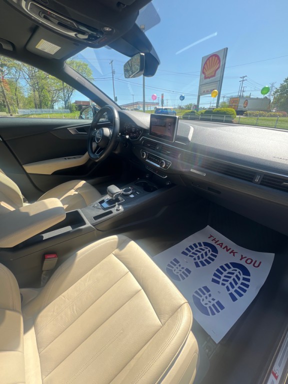2017 Audi A4 Image 16