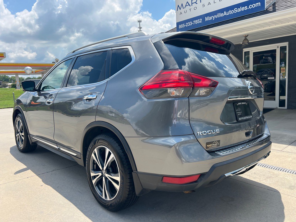 2017 Nissan Rogue Image 3
