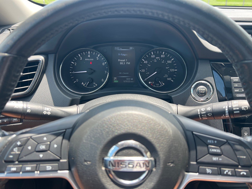 2017 Nissan Rogue Image 12