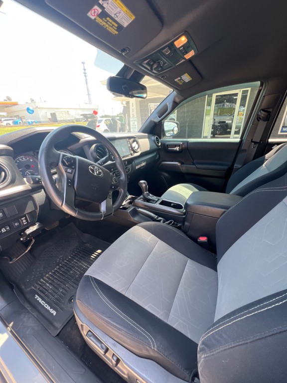 2021 Toyota Tacoma Image 10