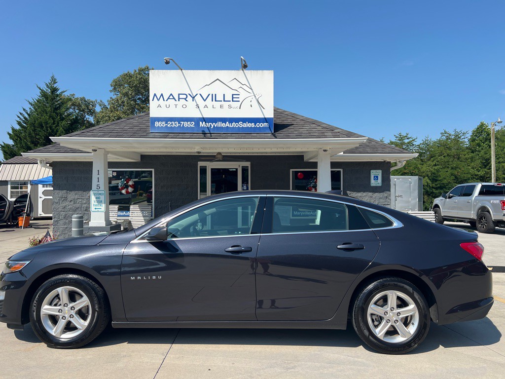 2022 Chevrolet Malibu Image 2