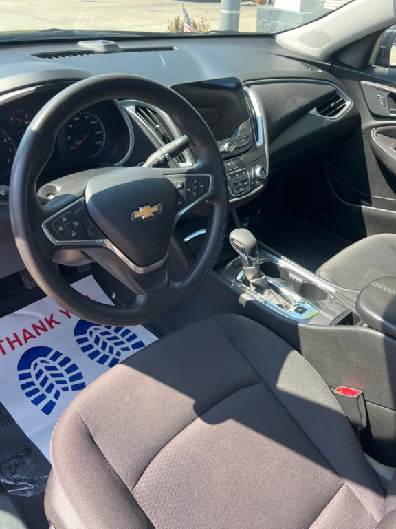 2022 Chevrolet Malibu Image 10