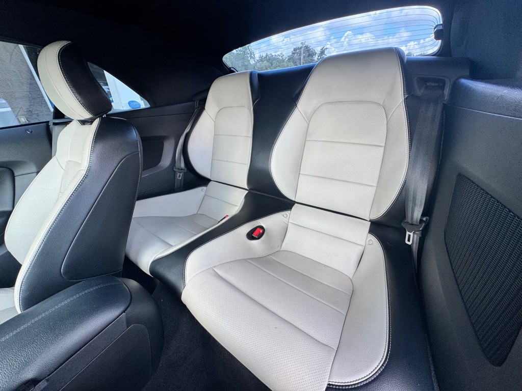 2020 Ford Mustang Image 11