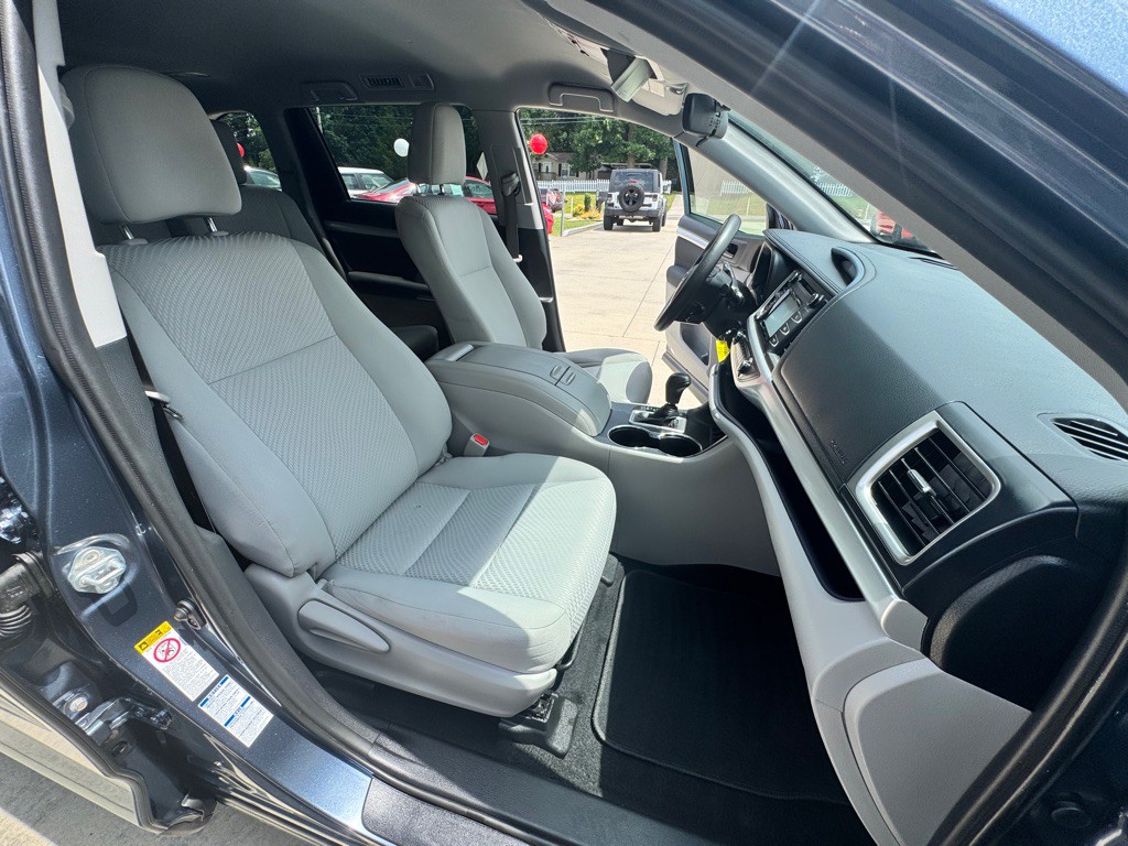 2019 Toyota Highlander Image 14