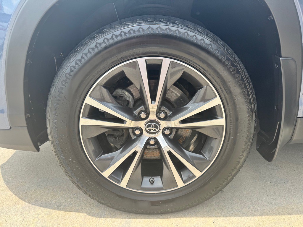 2019 Toyota Highlander Image 15