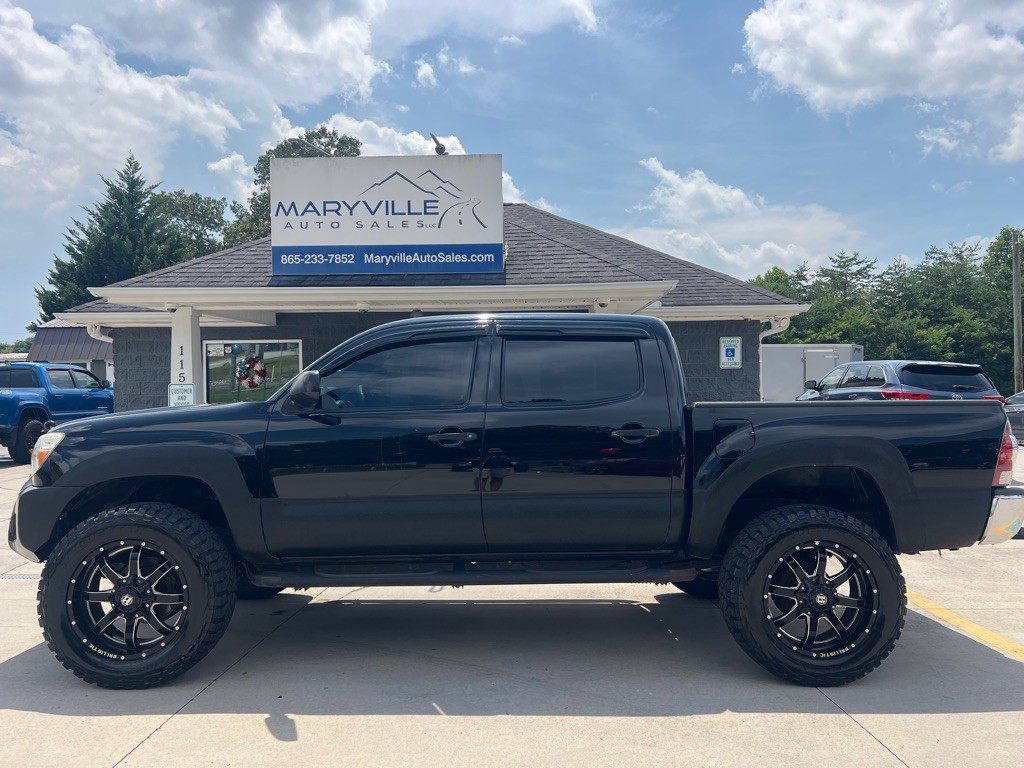 2014 Toyota Tacoma Image 2