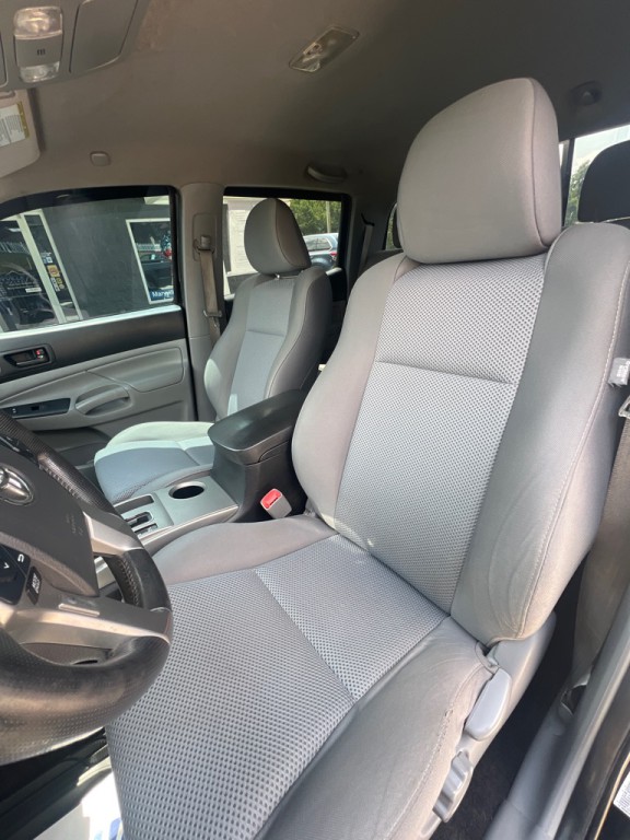 2014 Toyota Tacoma Image 9