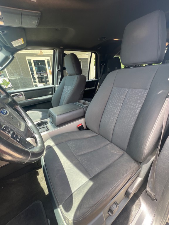 2016 Ford Expedition Image 9