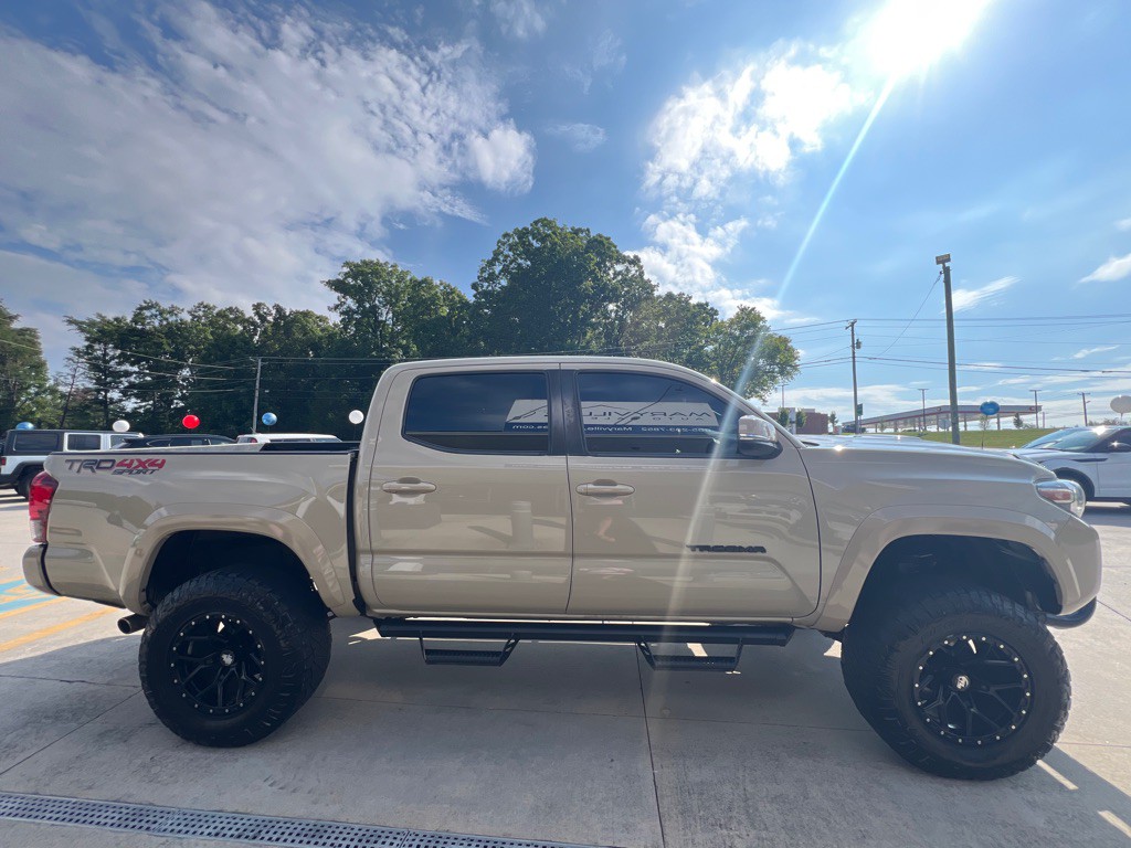 2019 Toyota Tacoma Image 6