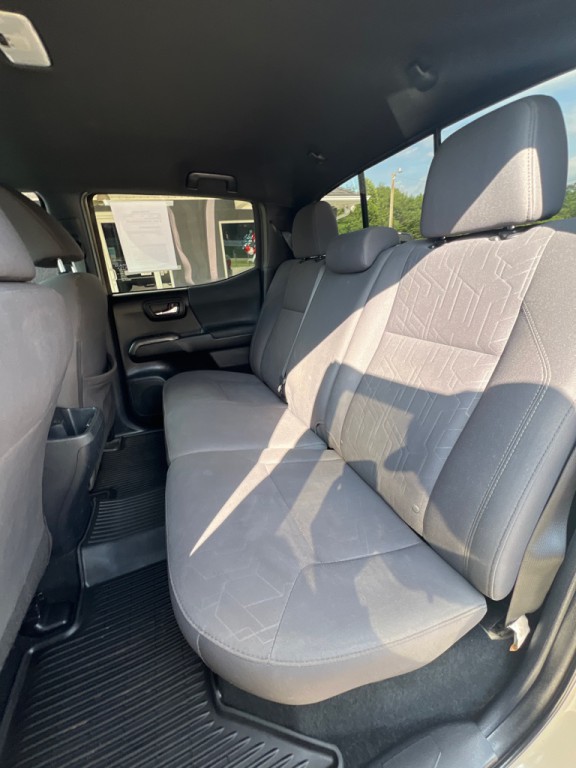 2019 Toyota Tacoma Image 13
