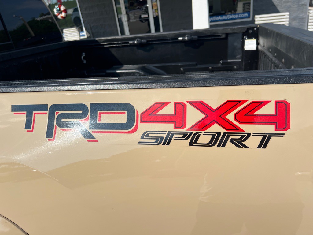 2019 Toyota Tacoma Image 14