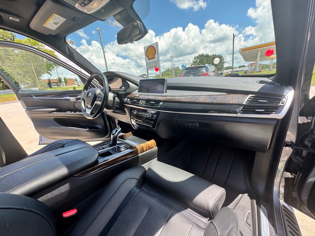 2018 BMW X5 Image 18