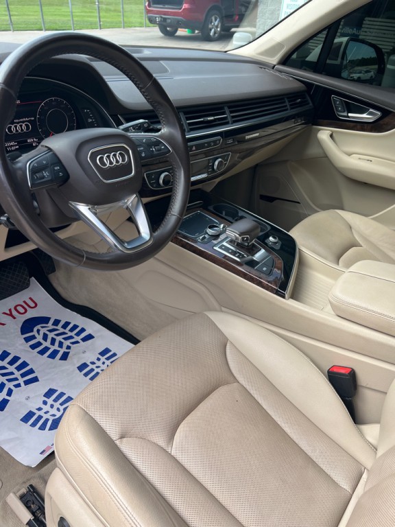 2018 Audi Q7 Image 10