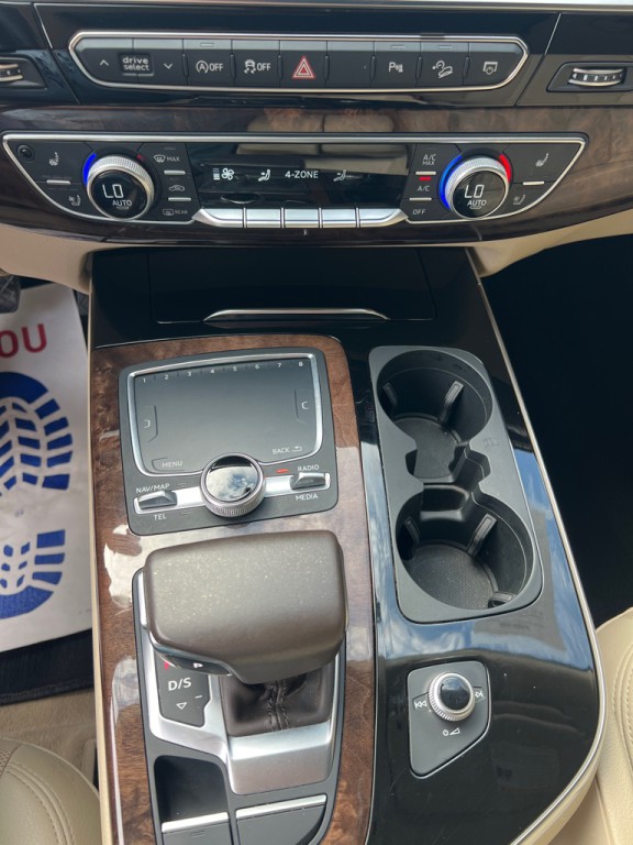 2018 Audi Q7 Image 11
