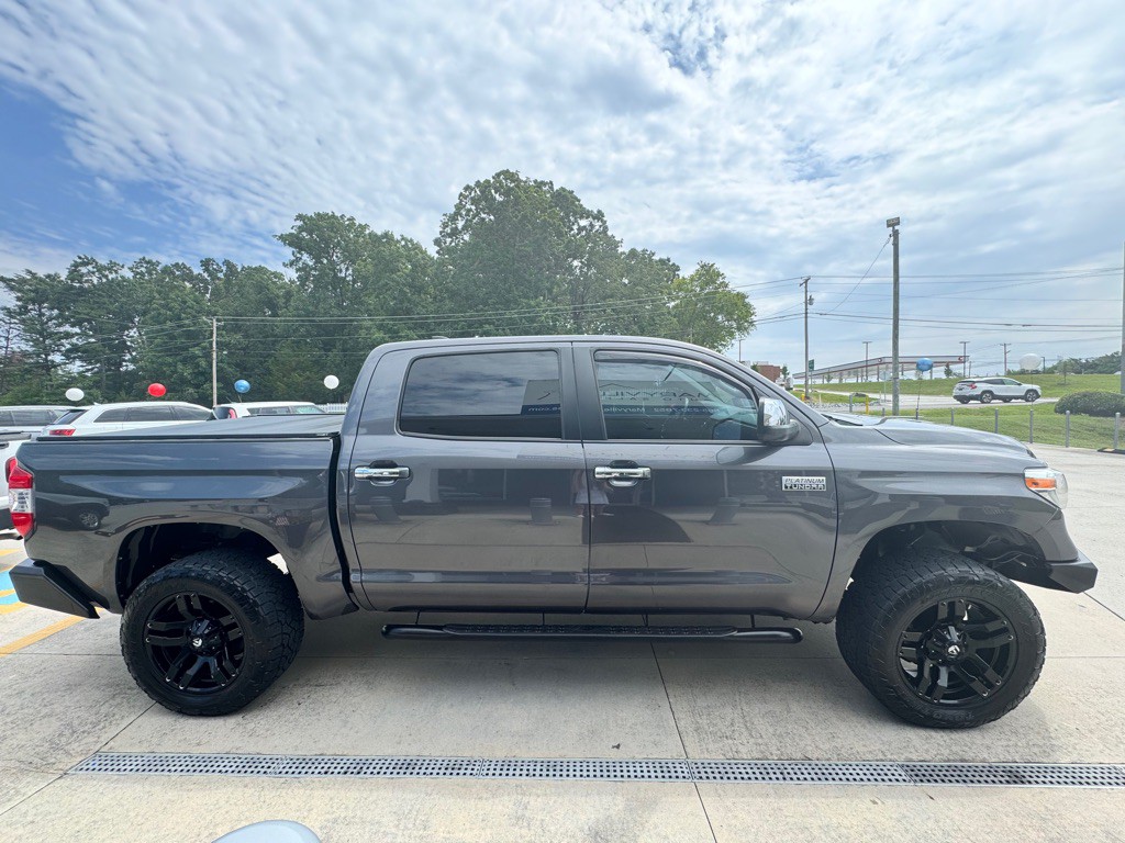 2020 Toyota Tundra Image 7