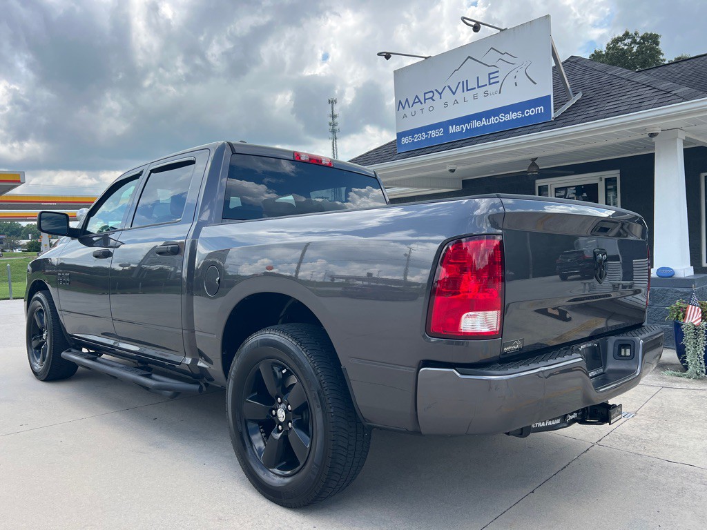 2018 RAM 1500 Image 3