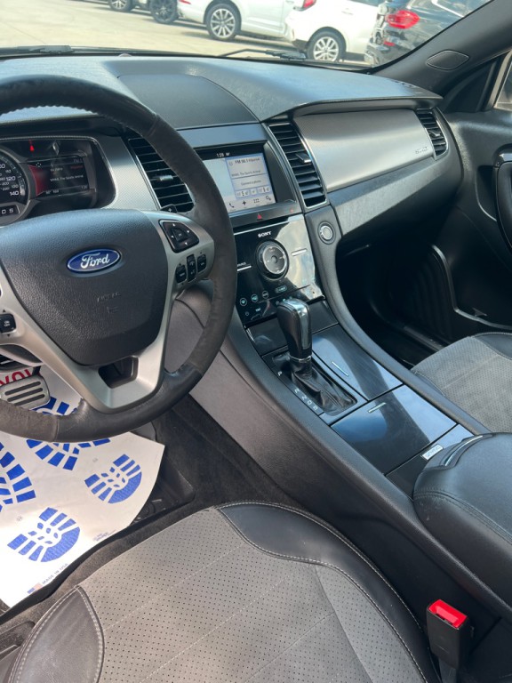 2016 Ford Taurus Image 10