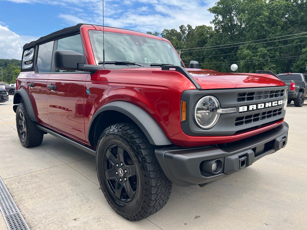 2022 Ford Bronco Image 7
