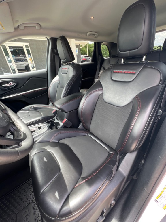 2020 Jeep Cherokee Image 9