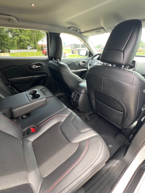 2020 Jeep Cherokee Image 16