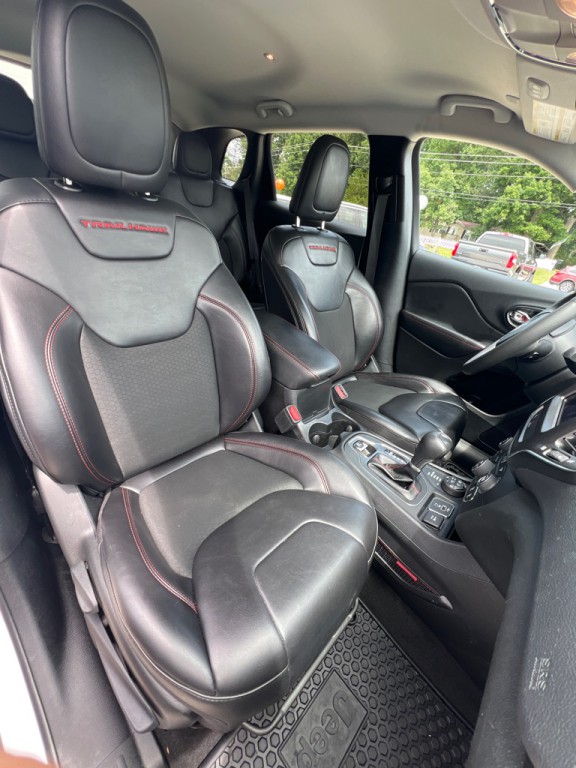 2020 Jeep Cherokee Image 17