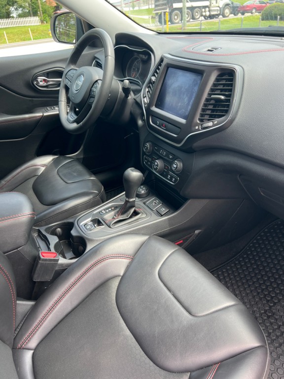 2020 Jeep Cherokee Image 18