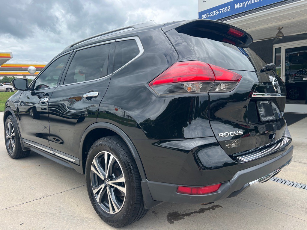 2017 Nissan Rogue Image 3