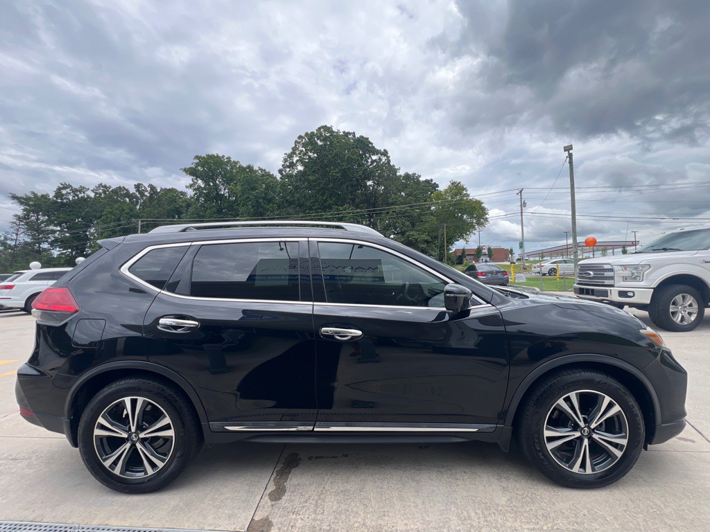 2017 Nissan Rogue Image 6
