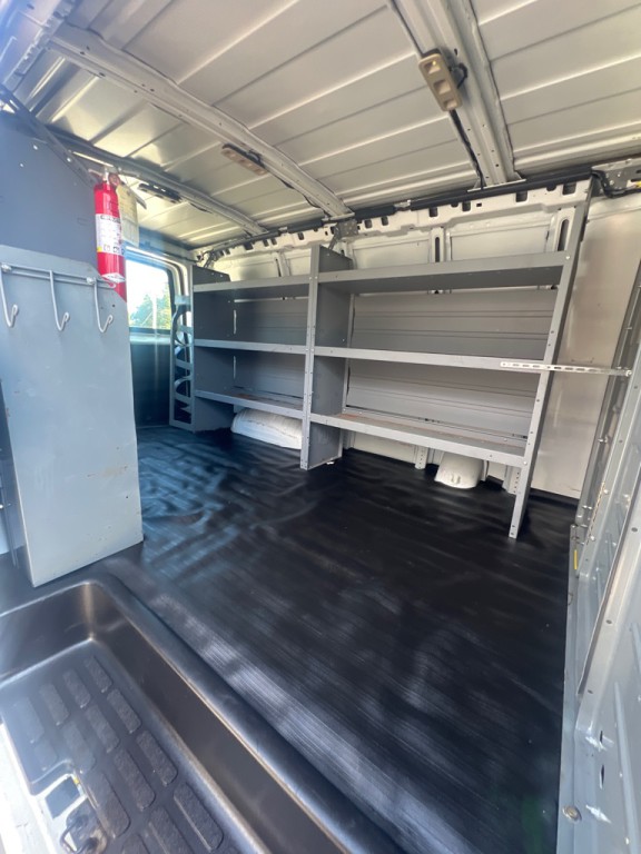 2017 Chevrolet Express Image 15