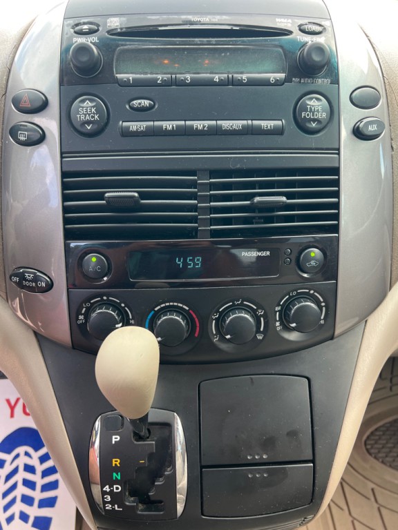 2007 Toyota Sienna Image 11